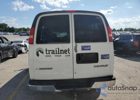 2003 Chevrolet Express G3500 из США, поврежденный, VIN 1GAHG39UX31231081